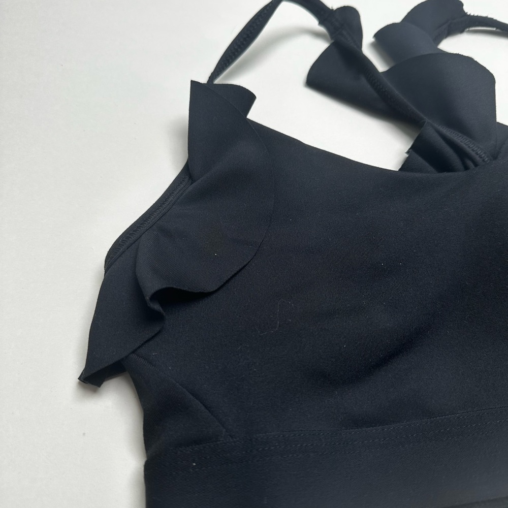 Nike Women Indy Feature Femme Ruffle Sports Bra in Black Medium - Picture 6 of 6